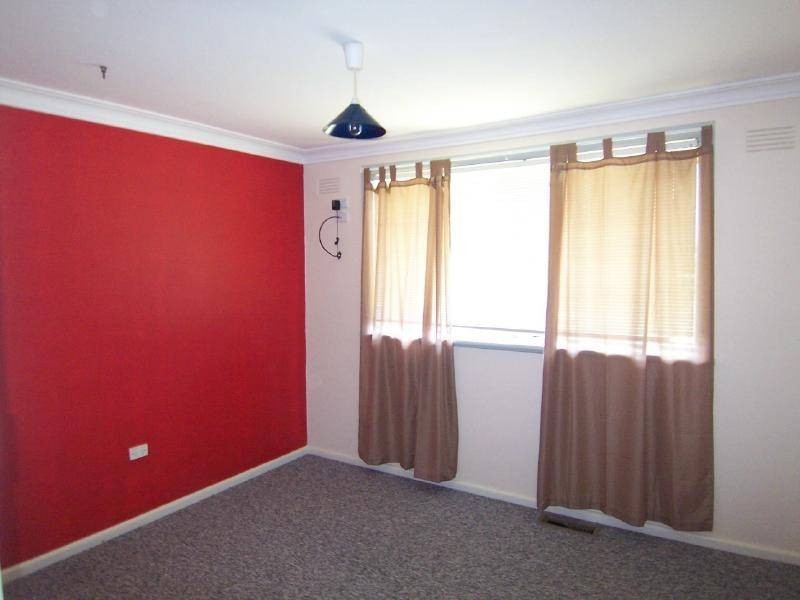 5 John Street, Cootamundra NSW 2590
