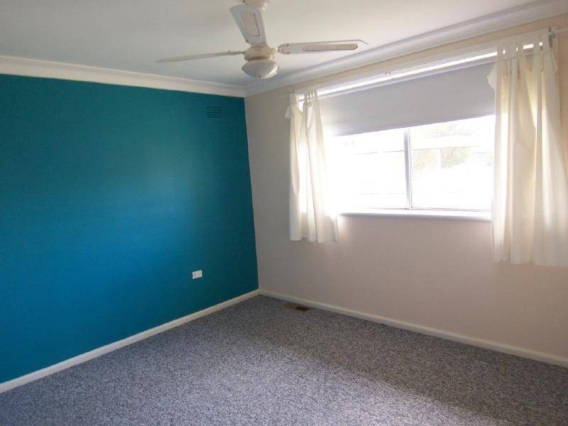 5 John Street, Cootamundra NSW 2590