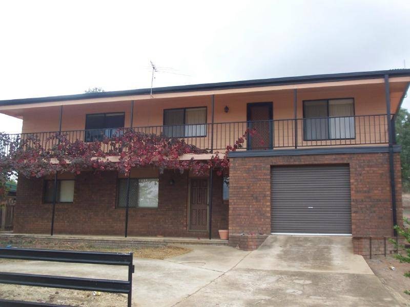 90 Pinkerton Road, Cootamundra NSW 2590