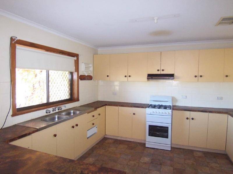 90 Pinkerton Road, Cootamundra NSW 2590