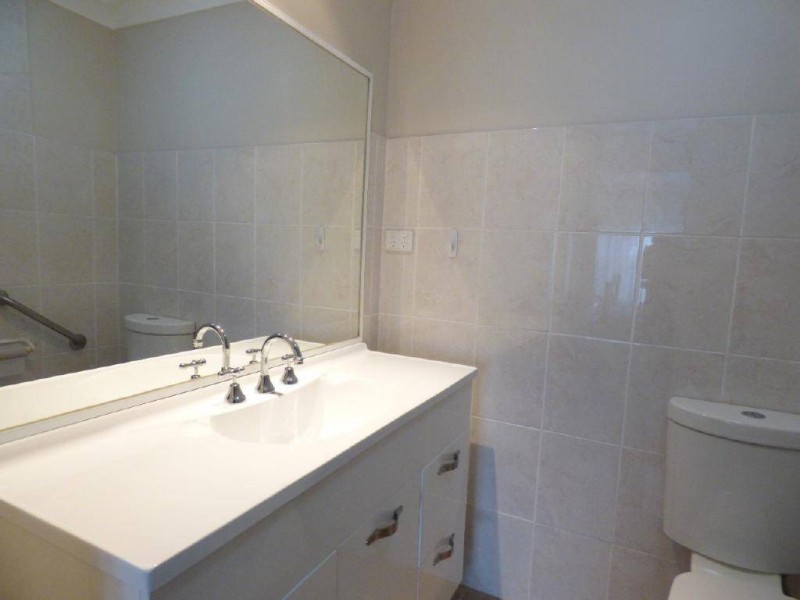 1/5 Bethany Place, Cootamundra NSW 2590
