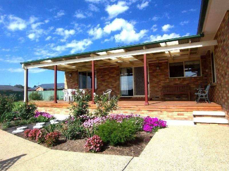 21 Dillon Avenue, Cootamundra NSW 2590