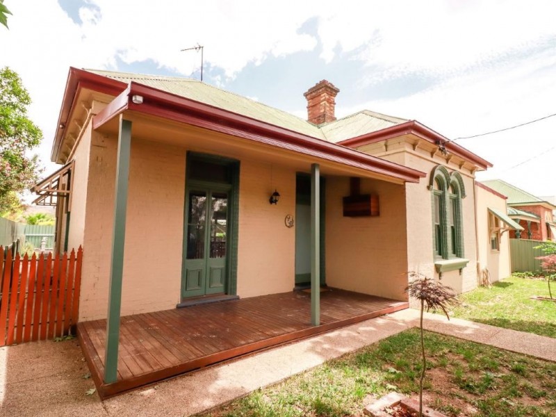 24 Hurley Street, Cootamundra NSW 2590