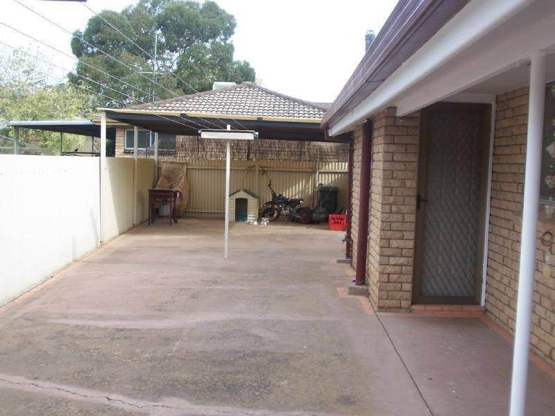 2 Albert Street, Cootamundra NSW 2590