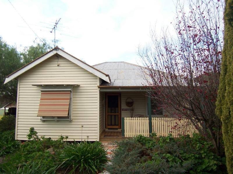 37 Baylis Street, Bethungra NSW 2590