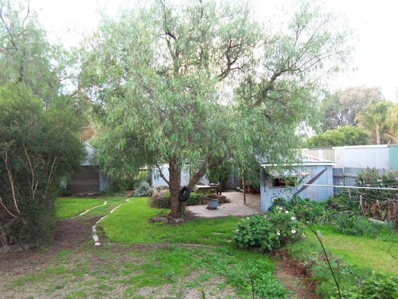 37 Baylis Street, Bethungra NSW 2590