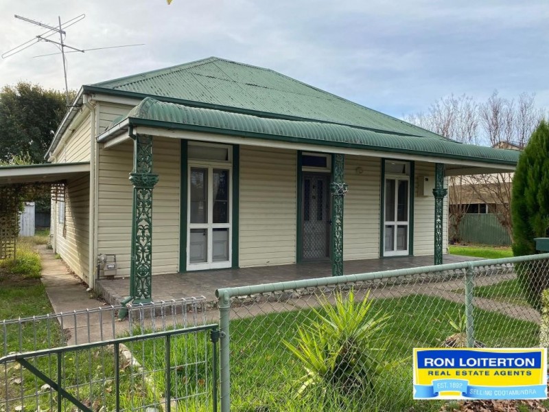 8 Yass Road, Cootamundra NSW 2590