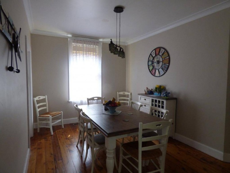 7 Thompson Street, Cootamundra NSW 2590