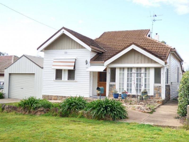 18 Poole Street, Cootamundra NSW 2590