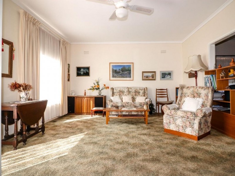 102 Temora Street, Cootamundra NSW 2590