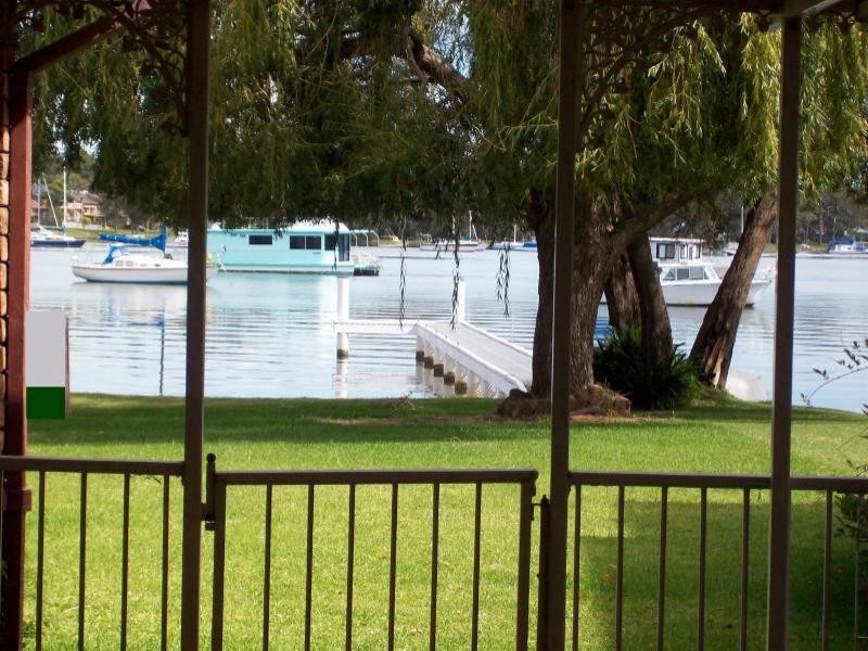 Summerland Point NSW 2259