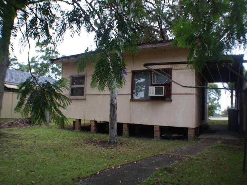 19 Murraba Crescent, Gwandalan NSW 2259