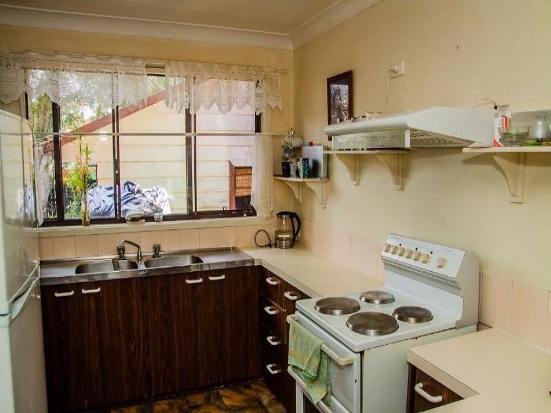 8 Muraban Road, Summerland Point NSW 2259