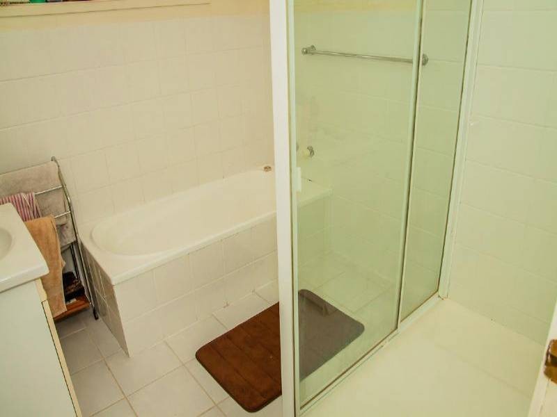 8 Muraban Road, Summerland Point NSW 2259