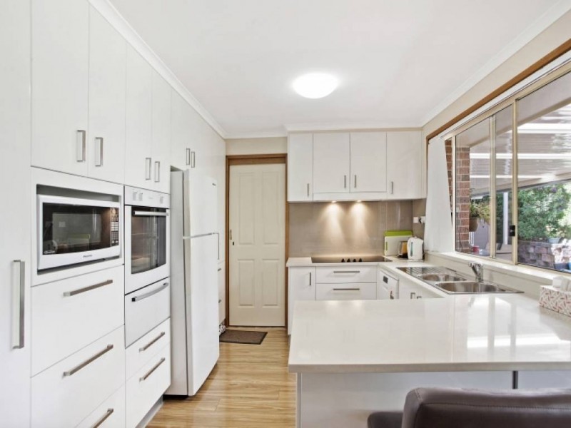 No 6 Anchorage Circle, Summerland Point NSW 2259