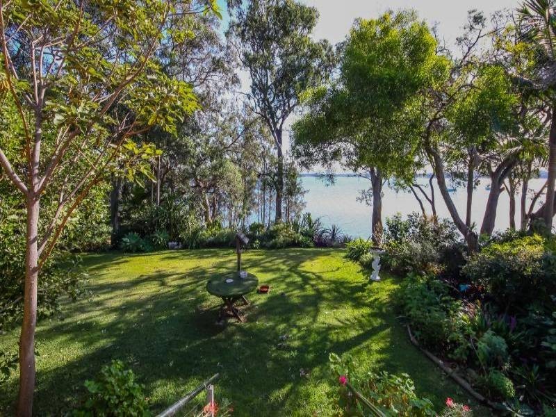 Summerland Point NSW 2259