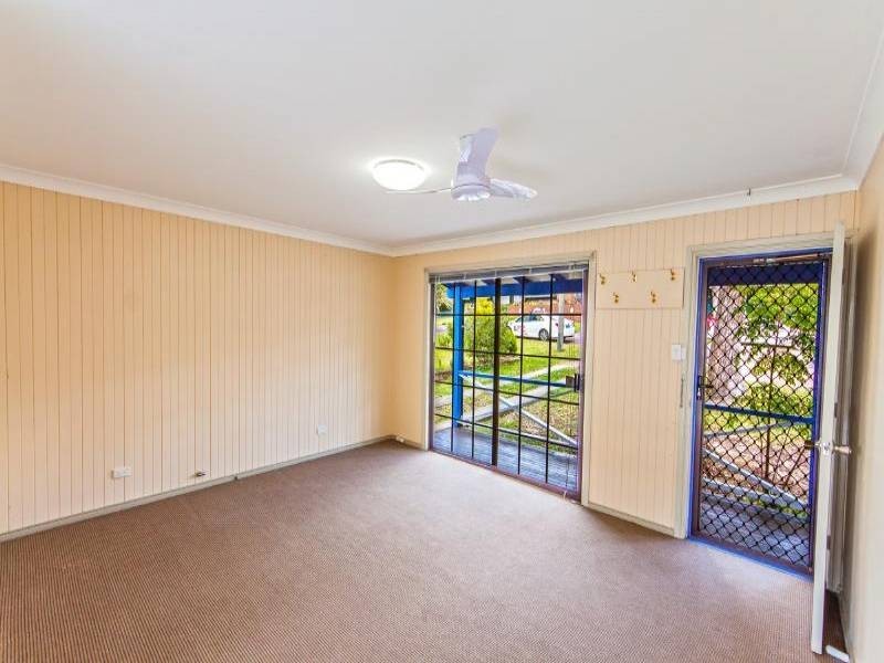 92 Winbin Cres, Gwandalan NSW 2259