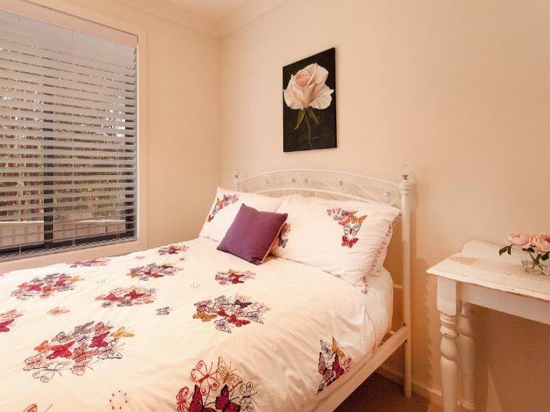 12 Lawver Cres, Lake Munmorah NSW 2259