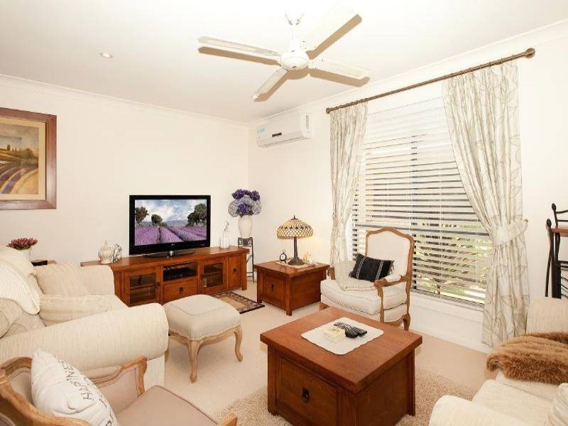 12 Lawver Cres, Lake Munmorah NSW 2259