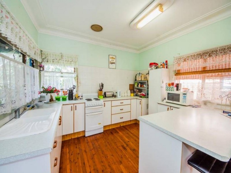 46 Muraban Road, Summerland Point NSW 2259