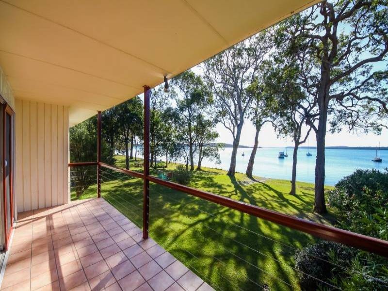 Summerland Point NSW 2259