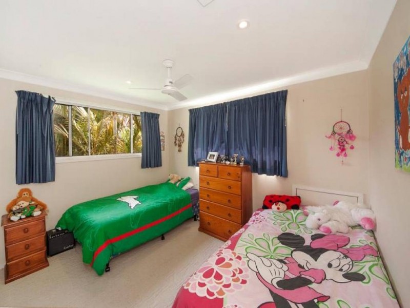 No 3 Gordon Avenue, Summerland Point NSW 2259