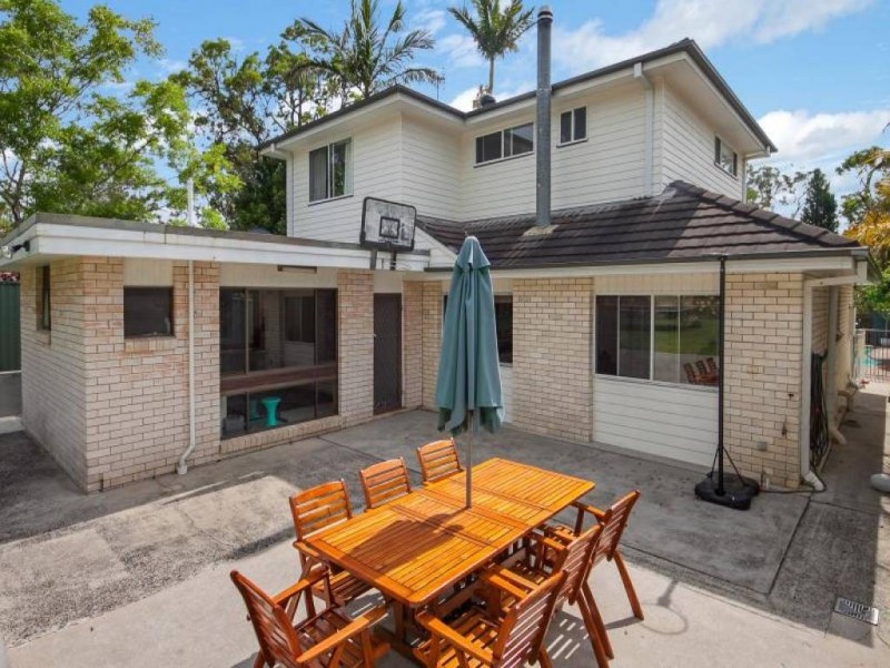 No 3 Gordon Avenue, Summerland Point NSW 2259