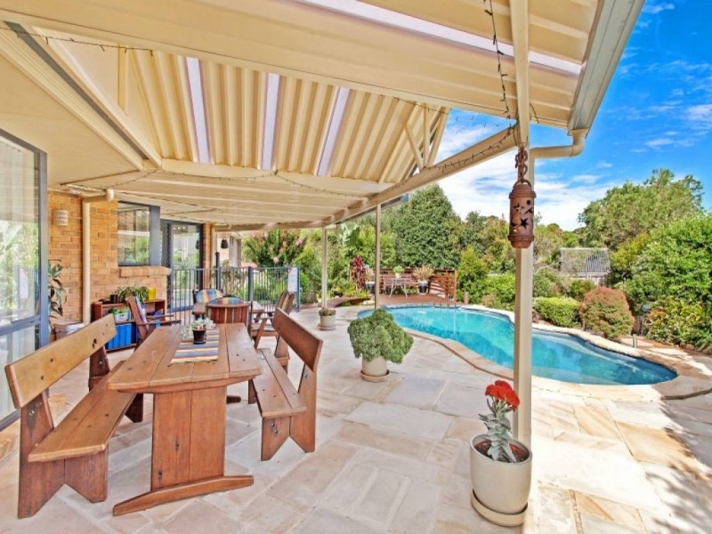 No 13 Mariner Cl, Summerland Point NSW 2259