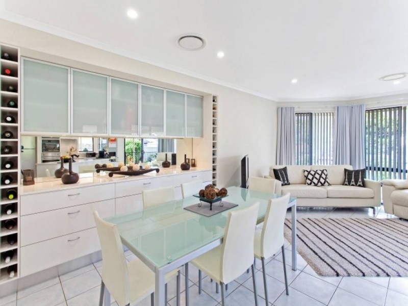 No 13 Mariner Cl, Summerland Point NSW 2259