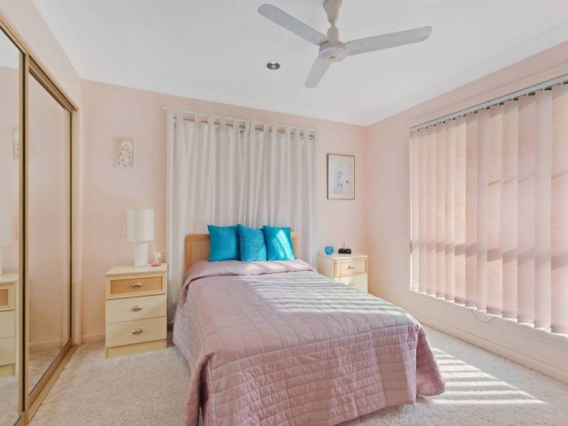 57 Billbabourie Rd, Gwandalan NSW 2259