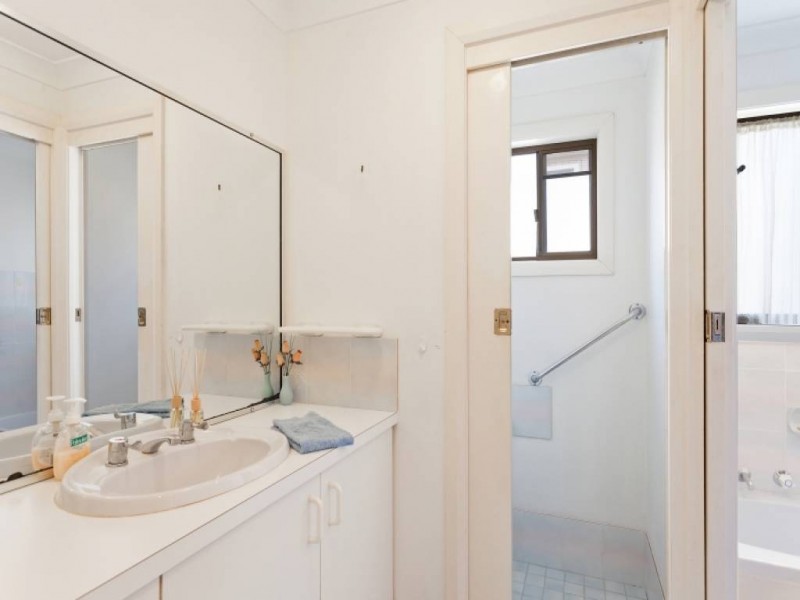 57 Billbabourie Rd, Gwandalan NSW 2259