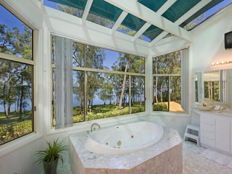 Summerland Point NSW 2259