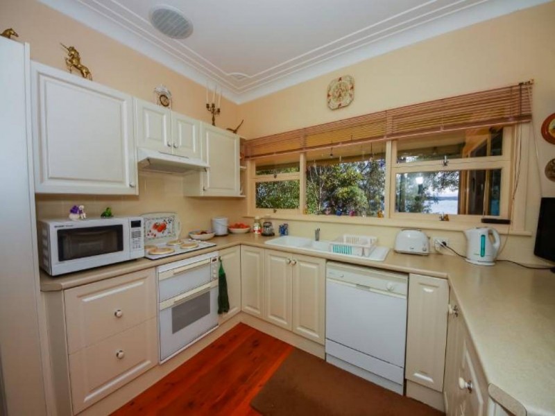 133 Kullaroo Rd, Summerland Point NSW 2259