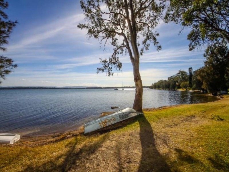 133 Kullaroo Rd, Summerland Point NSW 2259