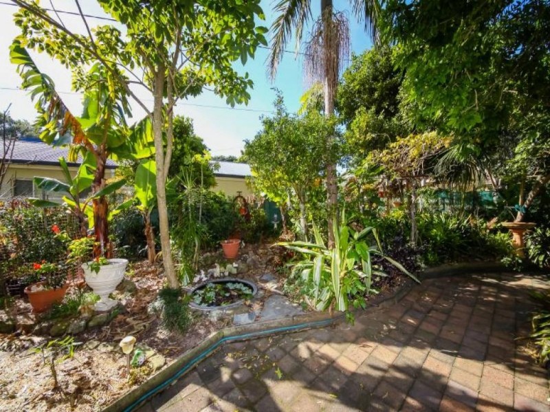 133 Kullaroo Rd, Summerland Point NSW 2259