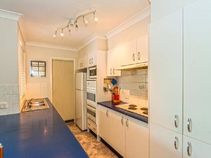 96 Yeramba Road, Summerland Point NSW 2259