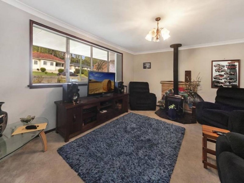 44 Yeramba Rd, Summerland Point NSW 2259