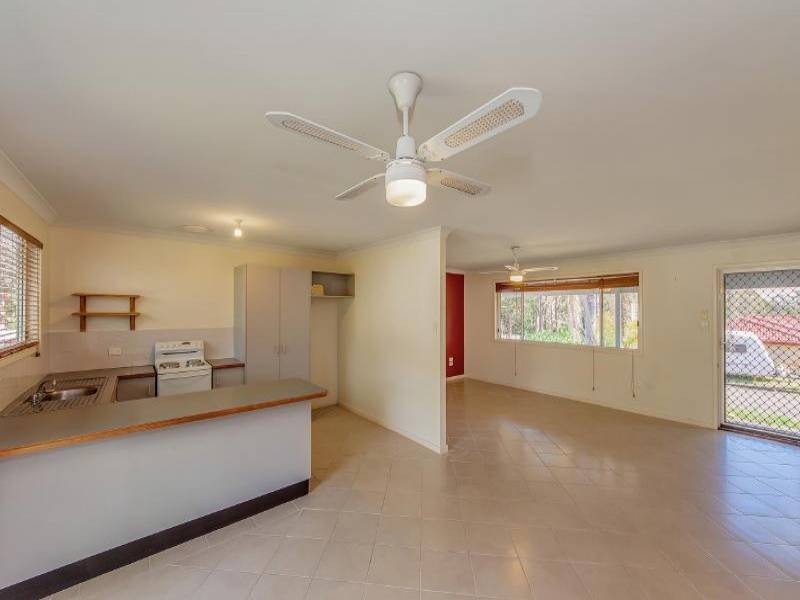 1 Kapala Avenue, Summerland Point NSW 2259