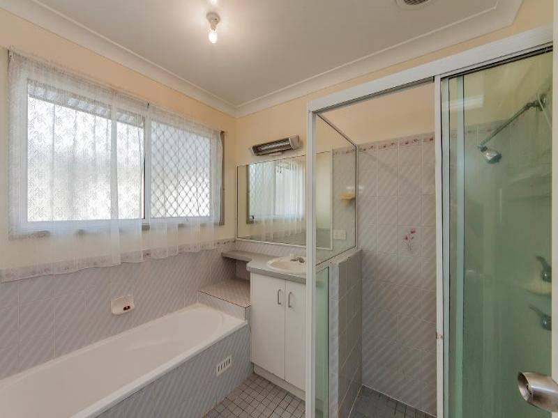 1 Kapala Avenue, Summerland Point NSW 2259