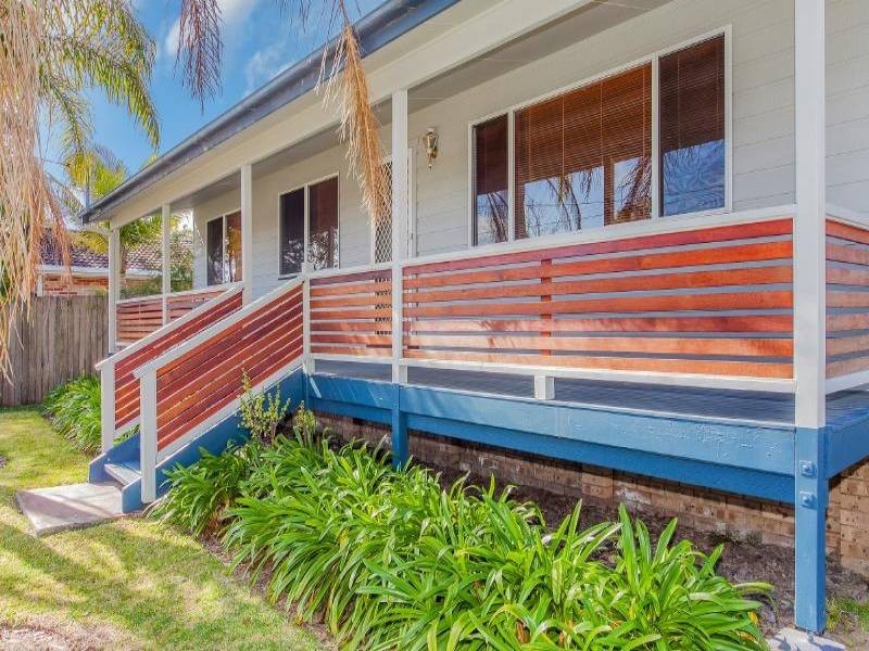 1 Kapala Avenue, Summerland Point NSW 2259