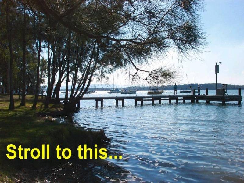 18 Nirringa Rd, Summerland Point NSW 2259