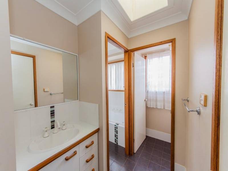 13 Ulooloo Rd, Gwandalan NSW 2259