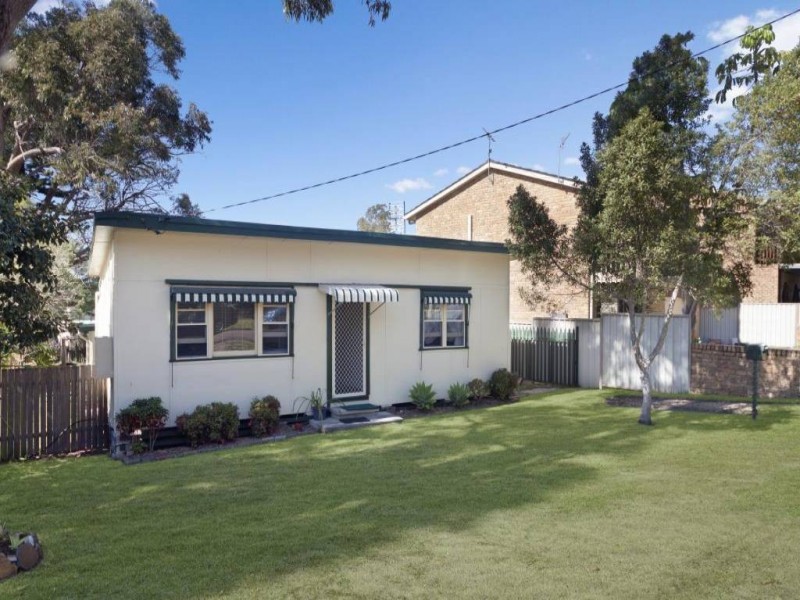 No 56 Winbin Crescent, Gwandalan NSW 2259