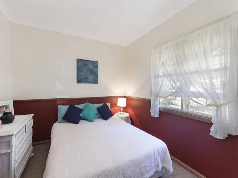 No 56 Winbin Crescent, Gwandalan NSW 2259