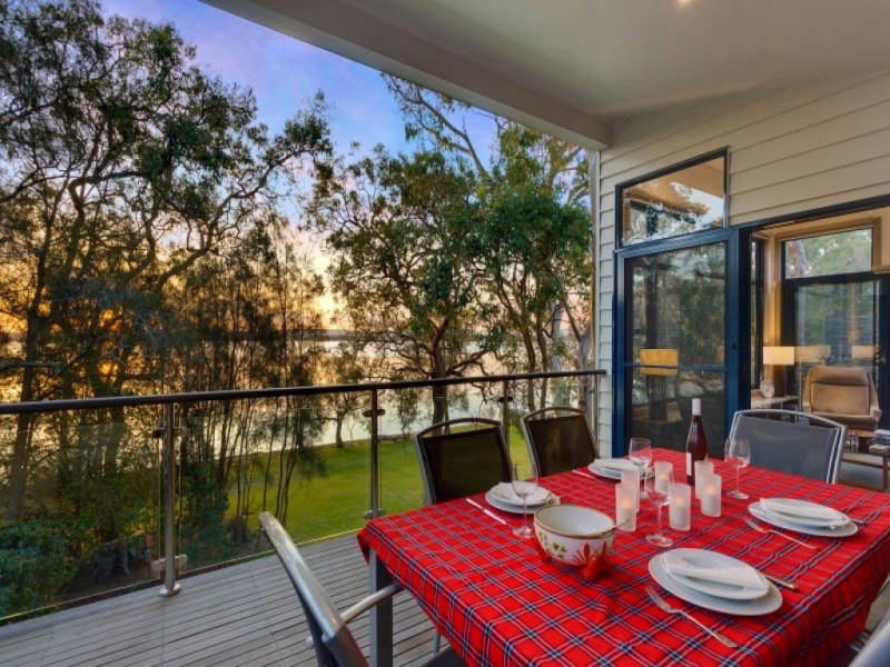 Summerland Point NSW 2259