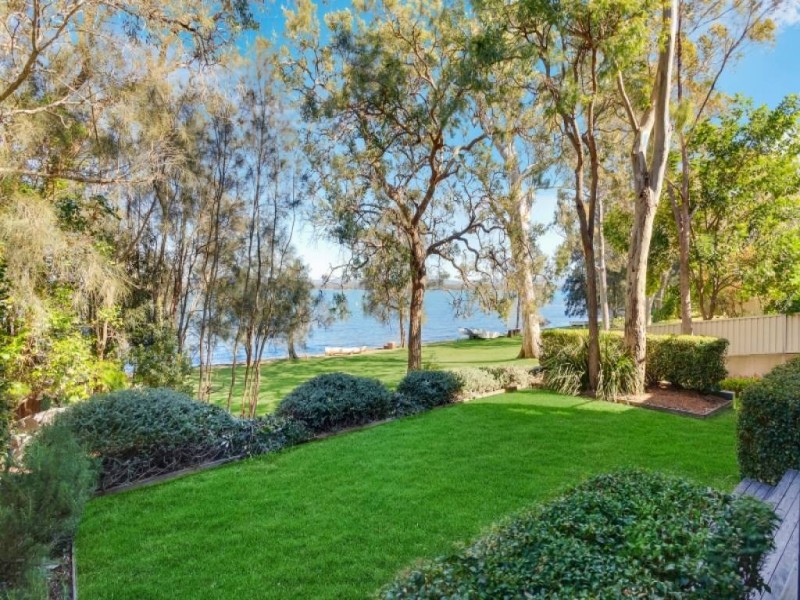 Summerland Point NSW 2259