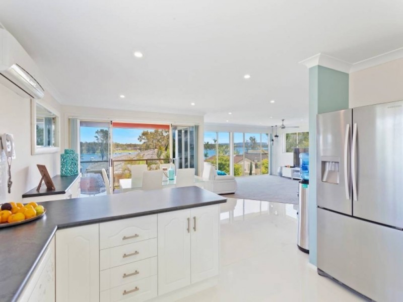 Summerland Point NSW 2259