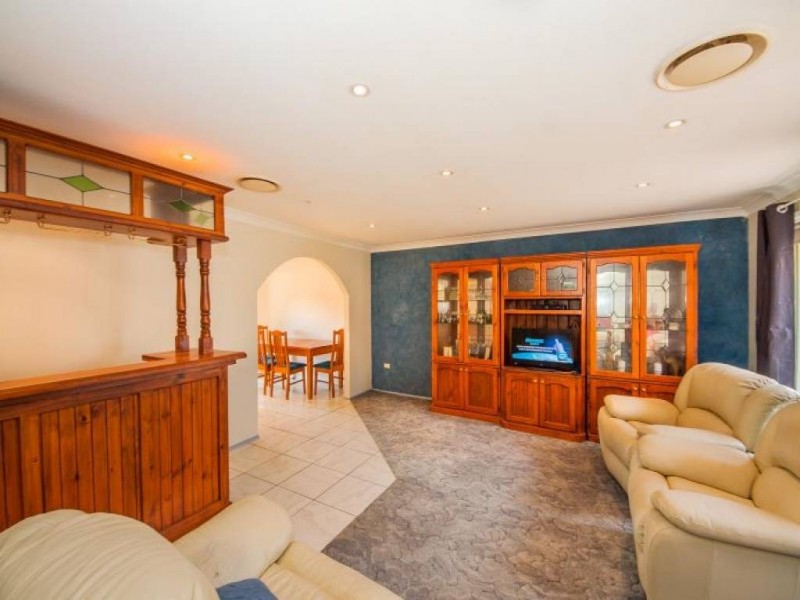 No 85 Cams Boulevarde, Summerland Point NSW 2259