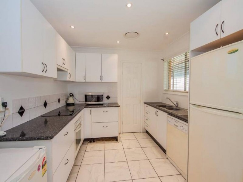 No 85 Cams Boulevarde, Summerland Point NSW 2259