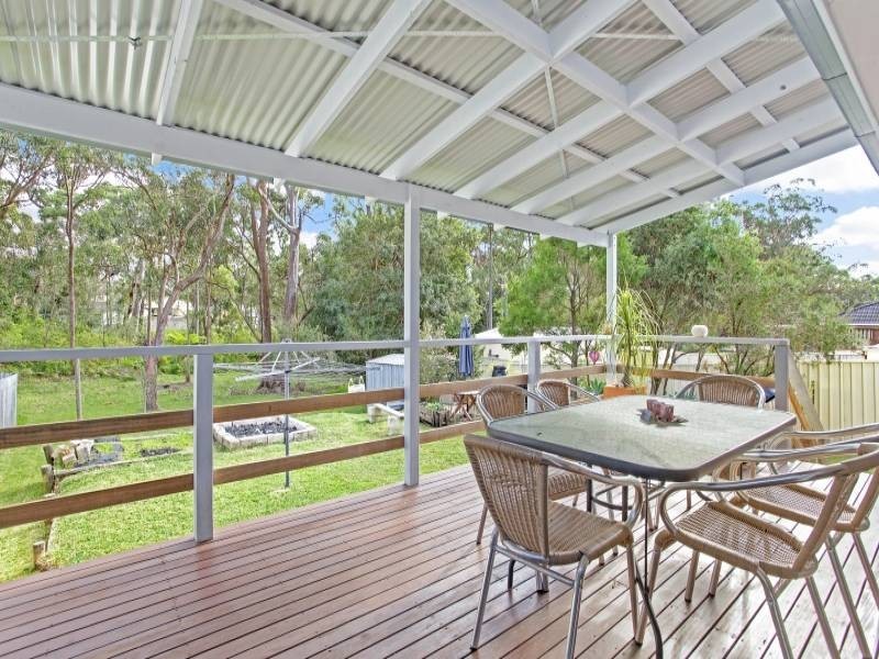 17 Pinaroo Rd, Gwandalan NSW 2259